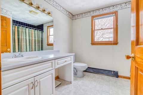 36 Wright St, Lowell, MA 01854 photo 12