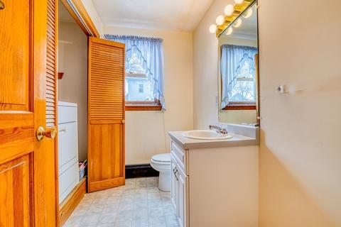 36 Wright St, Lowell, MA 01854 photo 8