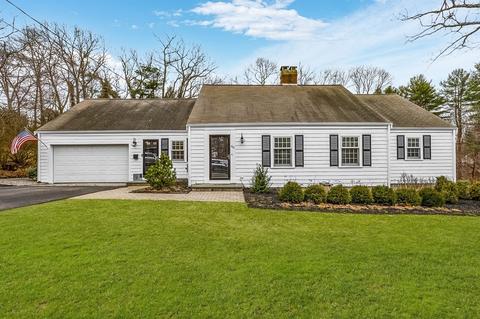 40 Liberty Pole Rd, Hingham, MA 02043 photo 1