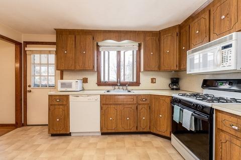224 Vincent Rd, Dedham, MA 02026 photo 9
