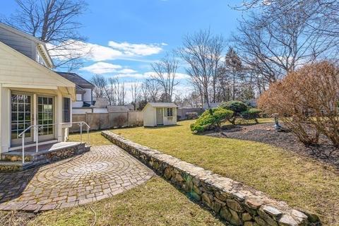 205 Summer Ave, Reading, MA 01867 photo 37
