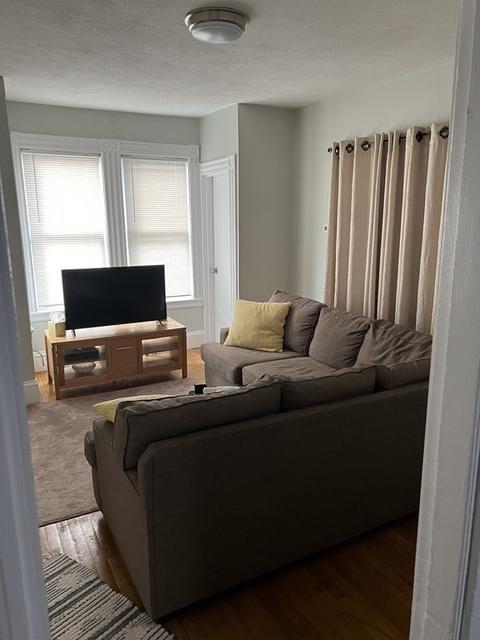 9 Irving St, Everett, MA 02149 photo 3