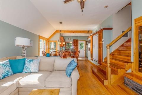 96 Gladding Ln, Sturbridge, MA 01518 photo 12