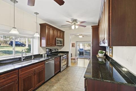64 Barton Rd, Stow, MA 01775 photo 5