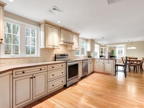 201 Tower Ave, Needham, MA 02494 photo 8