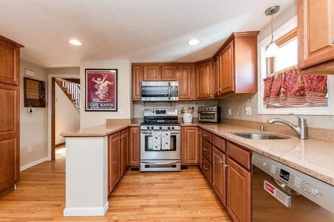 115 Riverside Dr, Dedham, MA 02026 photo 10