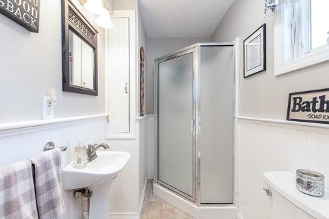 115 Riverside Dr, Dedham, MA 02026 photo 16