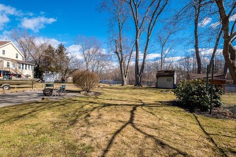 115 Riverside Dr, Dedham, MA 02026 photo 34