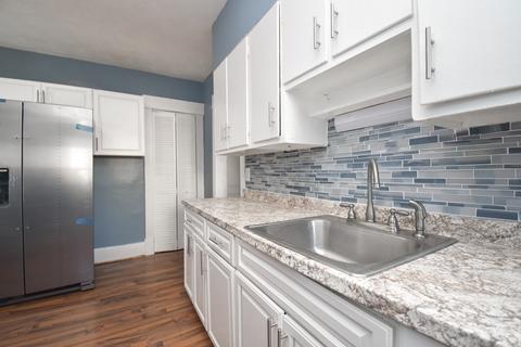 47 Draper St, Springfield, MA 01108 photo 8