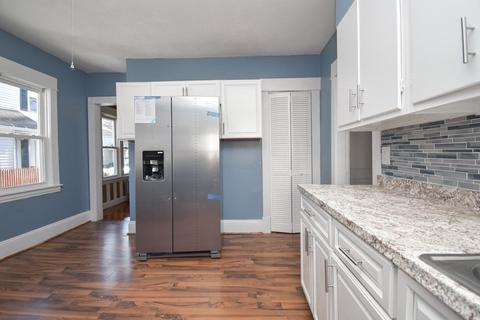 47 Draper St, Springfield, MA 01108 photo 9