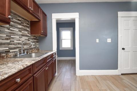 47 Draper St, Springfield, MA 01108 photo 28