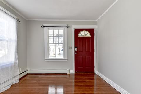 81 Gilbert St, Framingham, MA 01702 photo 4