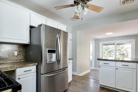81 Gilbert St, Framingham, MA 01702 photo 9