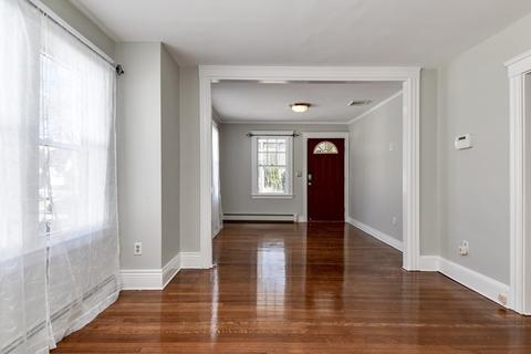 81 Gilbert St, Framingham, MA 01702 photo 6