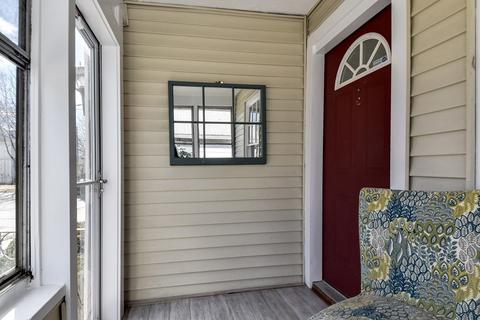 81 Gilbert St, Framingham, MA 01702 photo 3