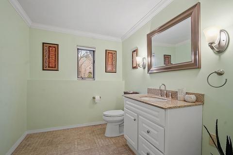 20 Ellis Dr, Worcester, MA 01609 photo 17