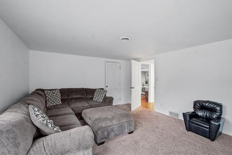 20 Ellis Dr, Worcester, MA 01609 photo 27