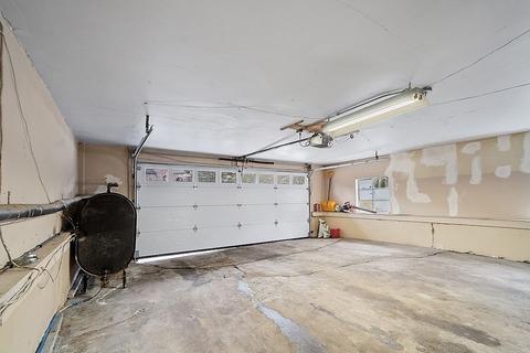 20 Ellis Dr, Worcester, MA 01609 photo 30