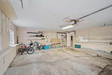 20 Ellis Dr, Worcester, MA 01609 photo 31