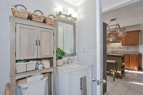 8 5th St, Webster, MA 01570 photo 19