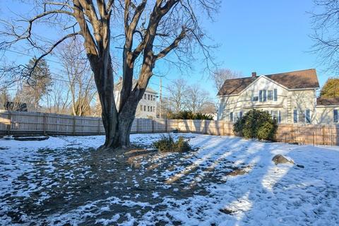 8 5th St, Webster, MA 01570 photo 39