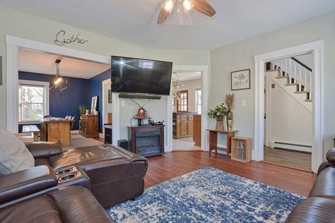 8 5th St, Webster, MA 01570 photo 5
