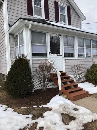 24 Locust St, Danvers, MA 01923 photo 4