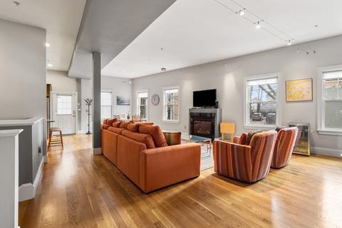 98 Washington Sq #4, Salem, MA 01970 photo 16