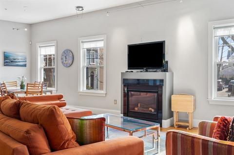98 Washington Sq #4, Salem, MA 01970 photo 11
