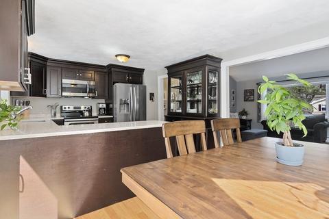 8 Cobblers Ln, Beverly, MA 01915 photo 7