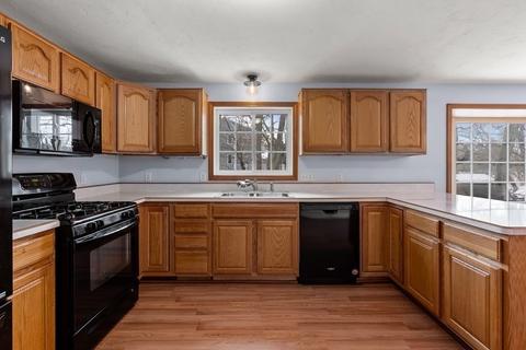 21 Wakefield Ave, Webster, MA 01570 photo 8