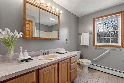 21 Wakefield Ave, Webster, MA 01570 photo 11
