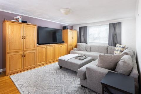 457 E 5th St, Boston, MA 02127 photo 5