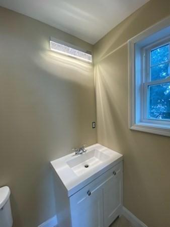 522 Buffinton St, Fall River, MA 02721 photo 9