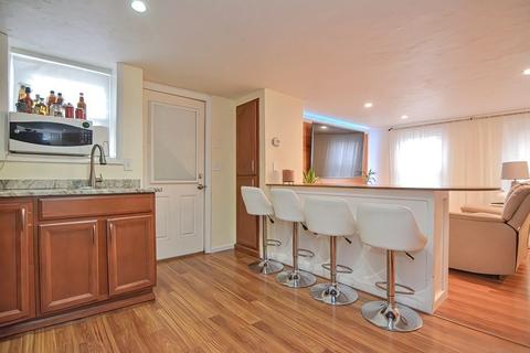 8 Maple Ave, Danvers, MA 01923 photo 6