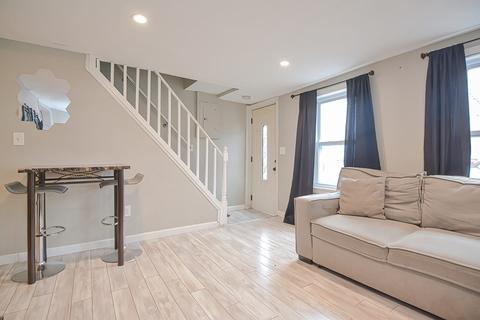 8 Maple Ave, Danvers, MA 01923 photo 13