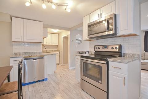 8 Maple Ave, Danvers, MA 01923 photo 9