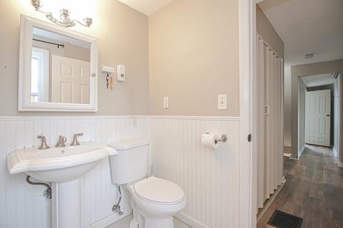 8 Maple Ave, Danvers, MA 01923 photo 32