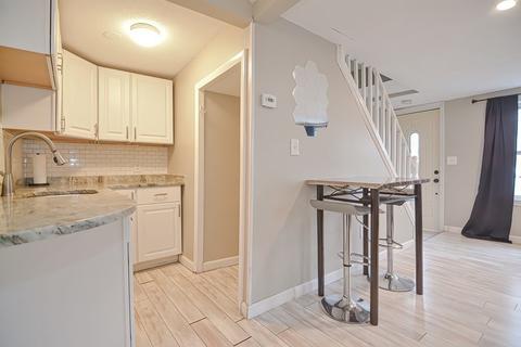 8 Maple Ave, Danvers, MA 01923 photo 12