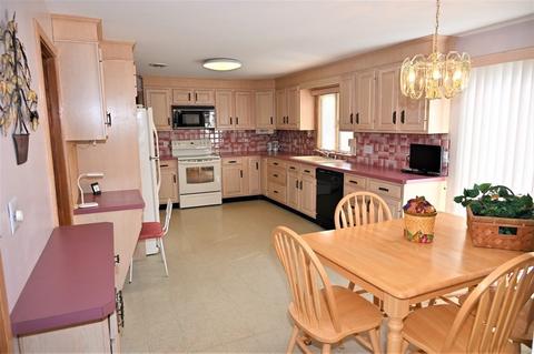 2 Sunset Rd, Needham, MA 02494 photo 10