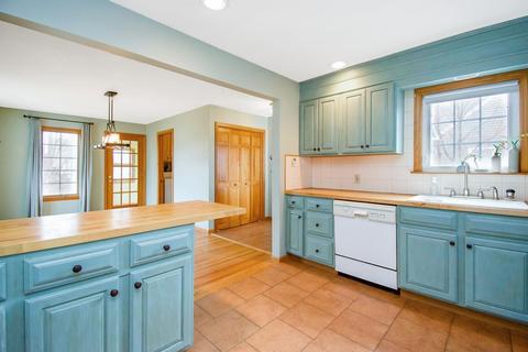 101 Derryfield Ave, Springfield, MA 01118 photo 6