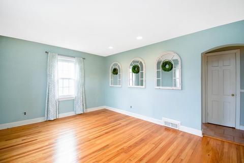 101 Derryfield Ave, Springfield, MA 01118 photo 13