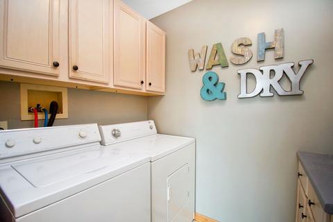 101 Derryfield Ave, Springfield, MA 01118 photo 16