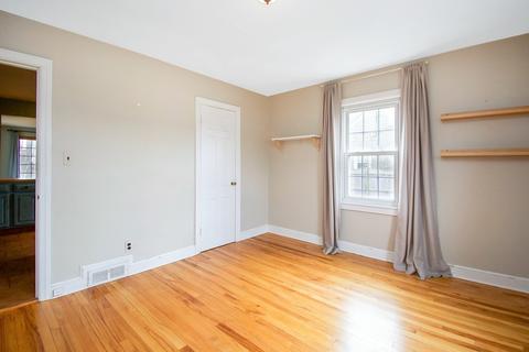 101 Derryfield Ave, Springfield, MA 01118 photo 22