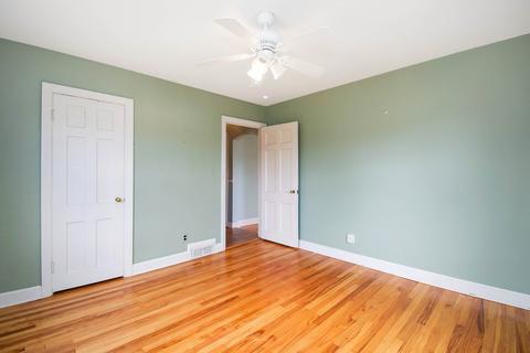 101 Derryfield Ave, Springfield, MA 01118 photo 18
