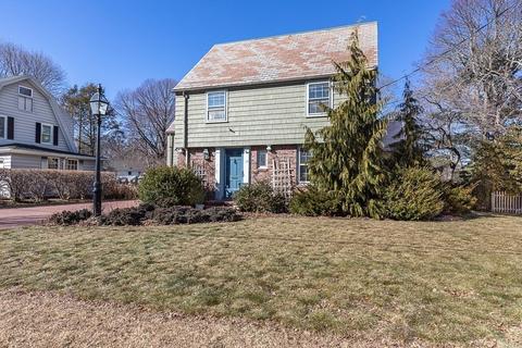 17 Robert Rd, Marblehead, MA 01945 photo 2