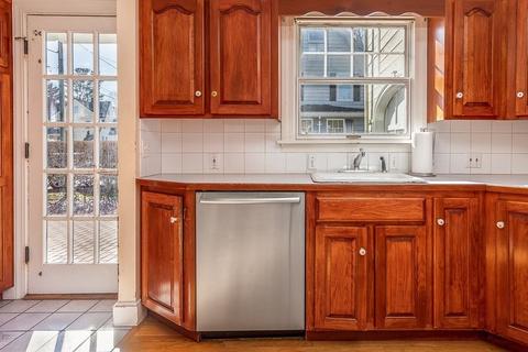 17 Robert Rd, Marblehead, MA 01945 photo 9