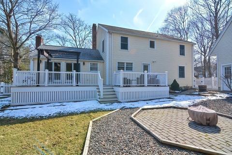 186 South St, Reading, MA 01867 photo 4