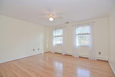 186 South St, Reading, MA 01867 photo 30