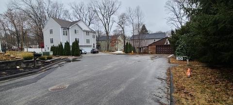 17 Renfrew St, Worcester, MA 01604 photo 3